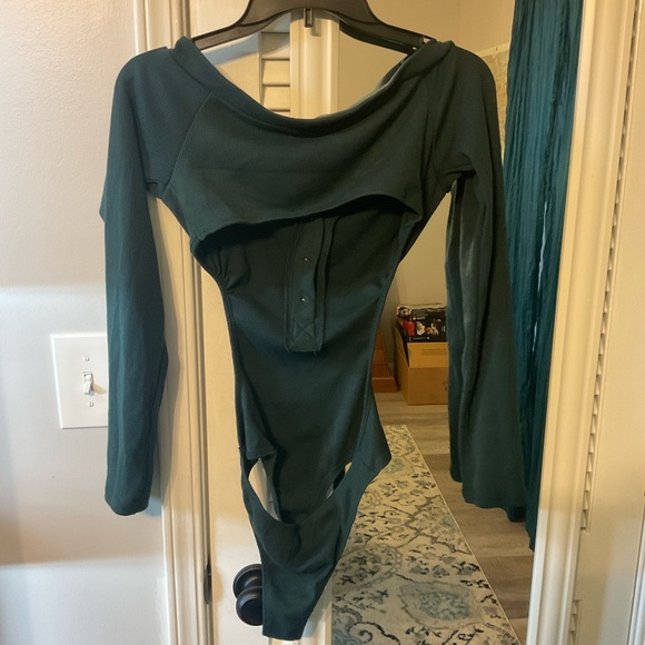 Women’s Backless Bodysuit - Picture 2 of 3